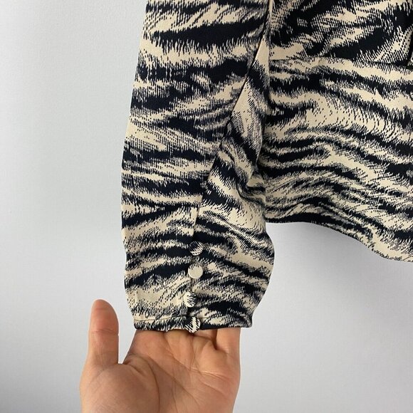 Express Animal Print Puff Sleeve Blouse Size Large V Neck Long Sleeve - Picture 5 of 11